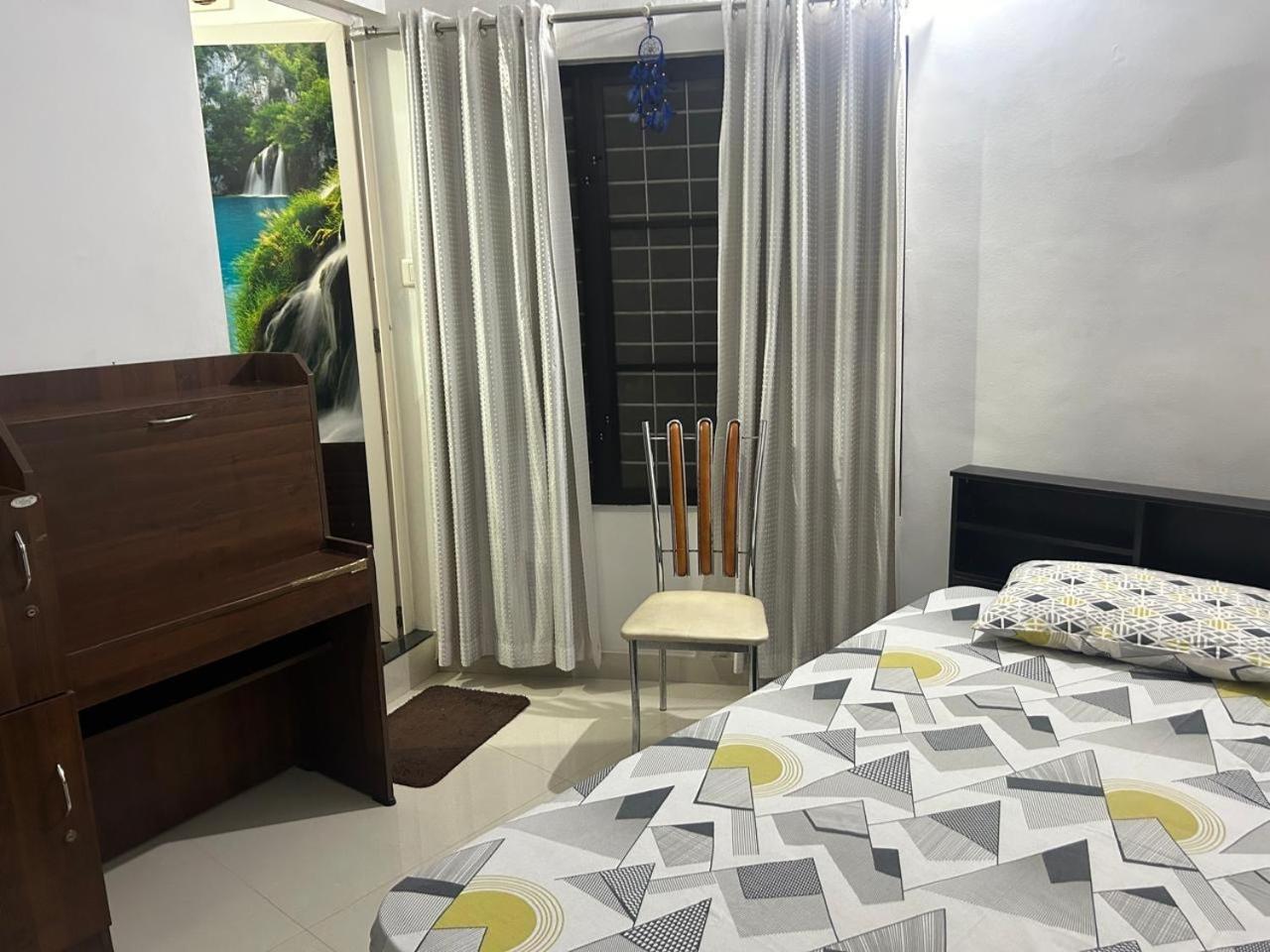 Chaithritha Ladies Homestay Thiruvananthapuram Exterior foto